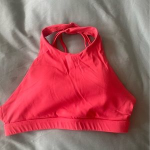 High neck sports bra